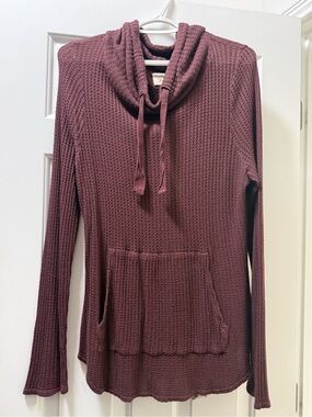Chaser Women’s Waffle Knit Cowl Neck Pullover- Burgundy